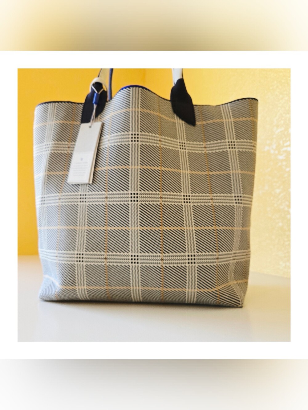 Rothy's The Lightweight Tote Bag In Glen Plaid Black Grey Yellow Tan Reversible - Picture 3 of 16